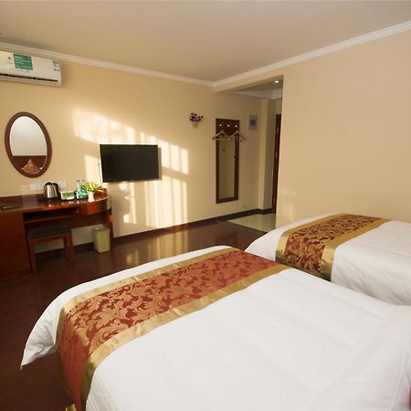 Greentree Inn Guangxi Yulin Jincheng Commercial Building Shell Hotel Bagian luar foto